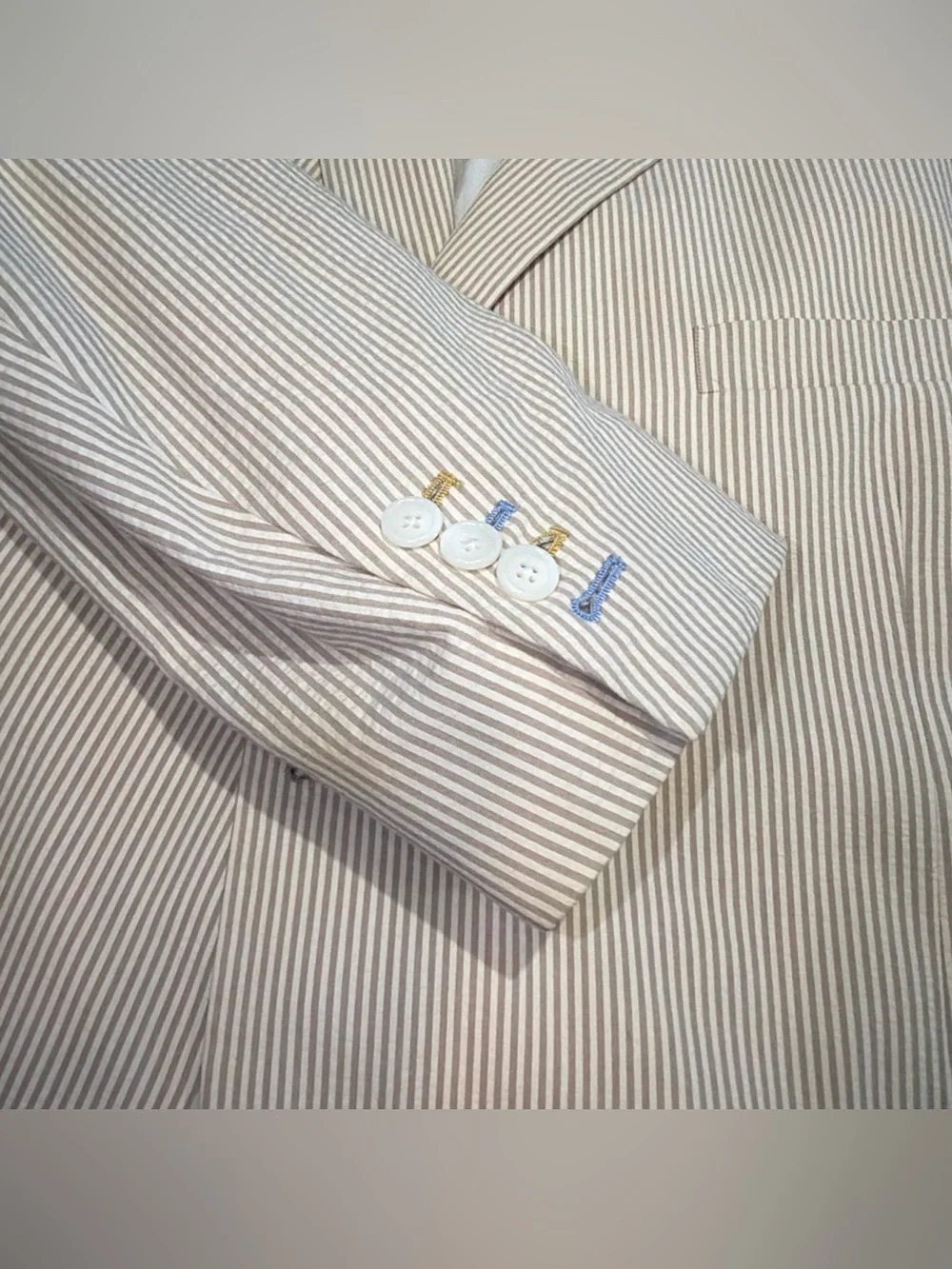 Tom James Inocente Summer Lightweight Seersucker Suit | Tan & Cream | Classic